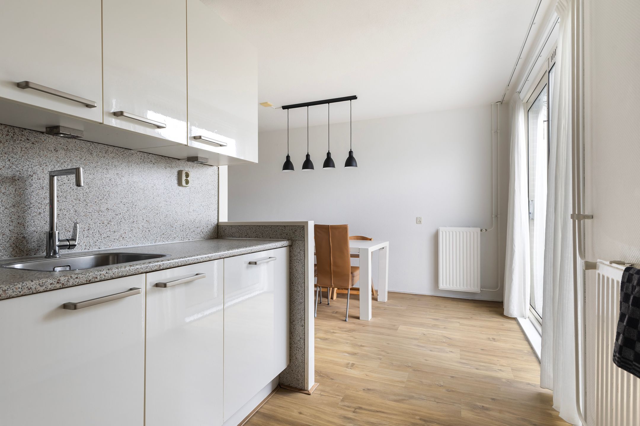 Foto 24 van Gratingastins 3