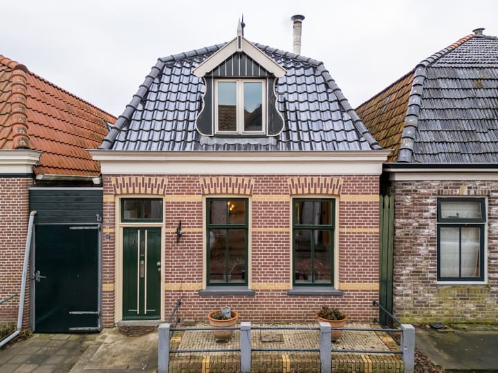 Photo 3 of Burgemeester Albertsstraat 17