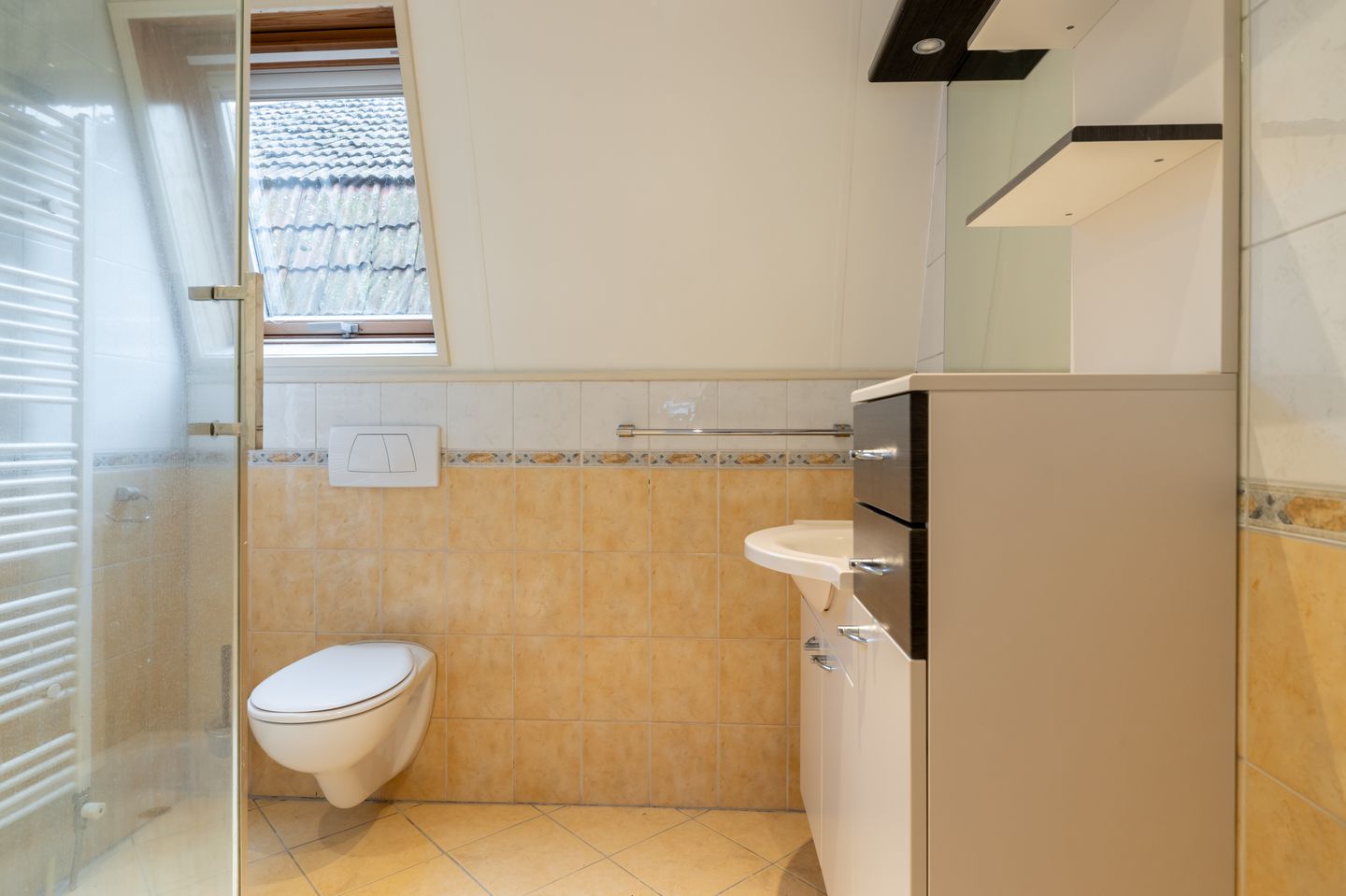 Foto 20 van Burgemeester Albertsstraat 17