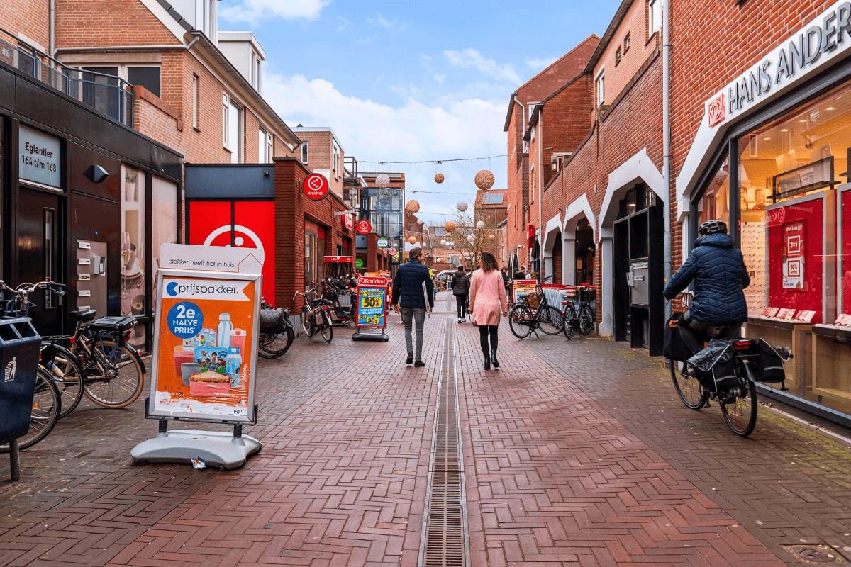 Bekijk foto 1 van De Eglantier