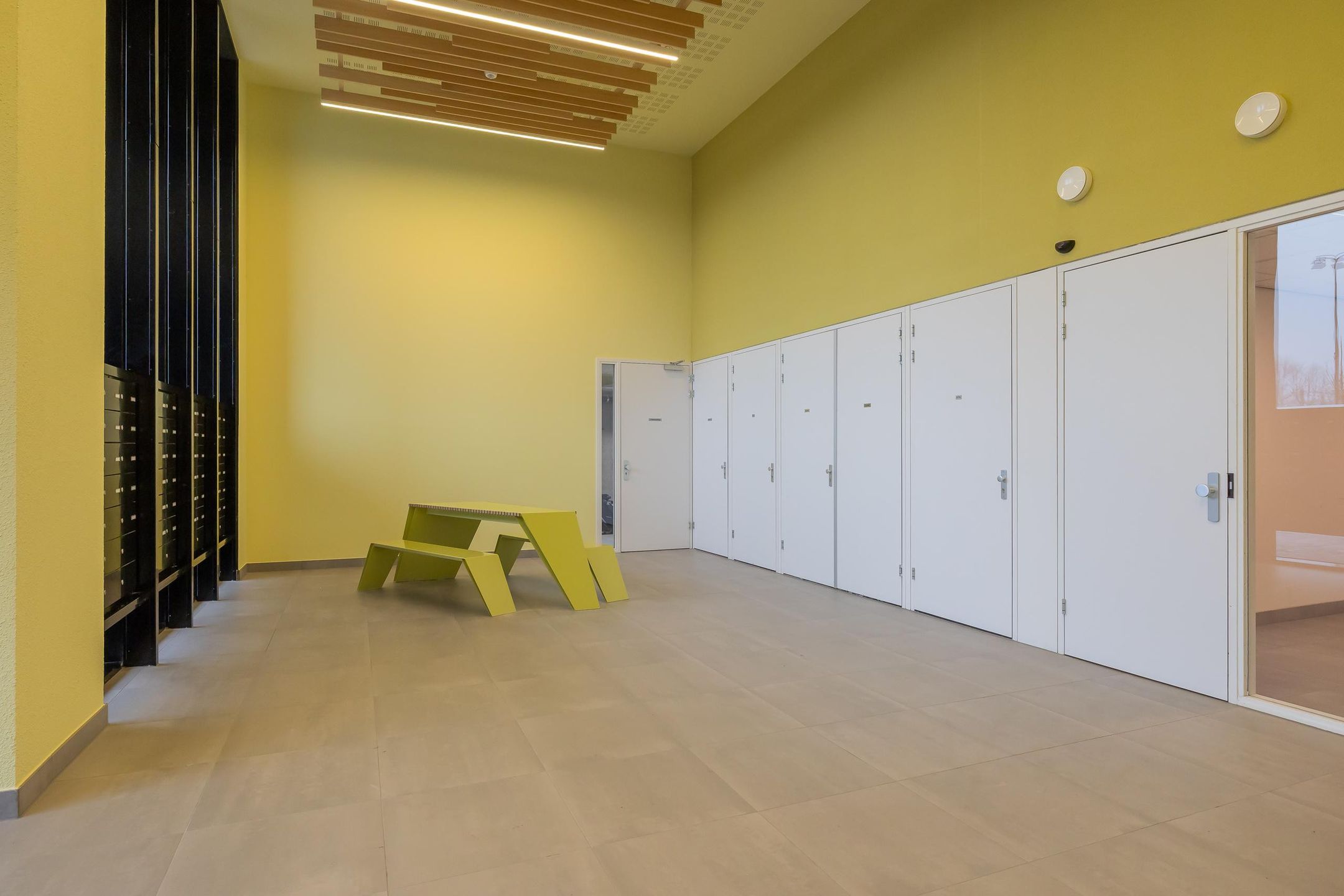 Foto 6 van Mahoniehout 434