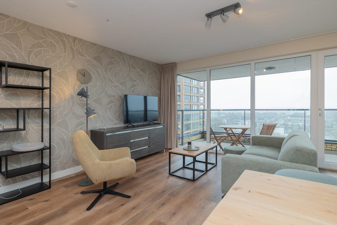 Foto 11 van Mahoniehout 434