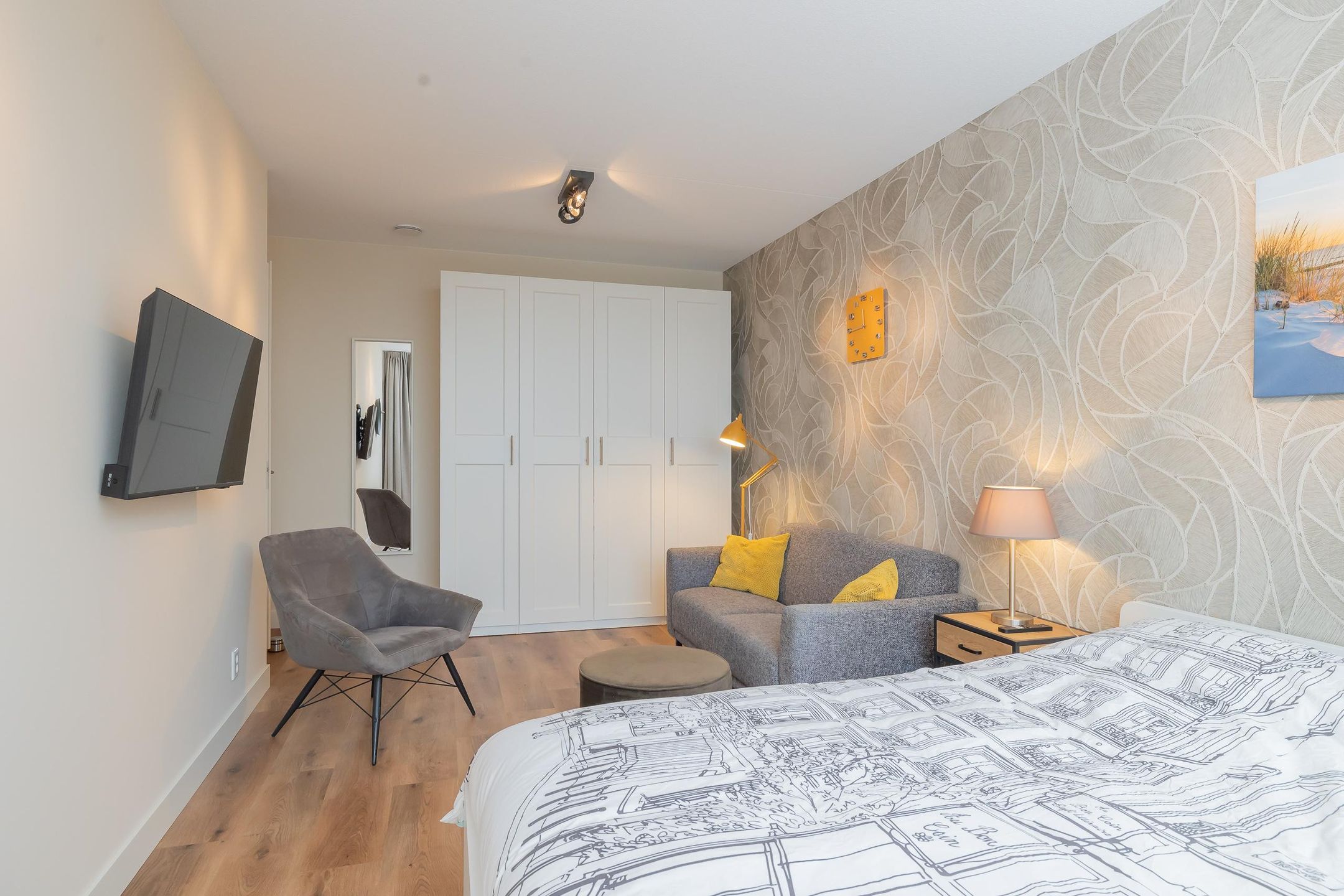 Foto 30 van Mahoniehout 434