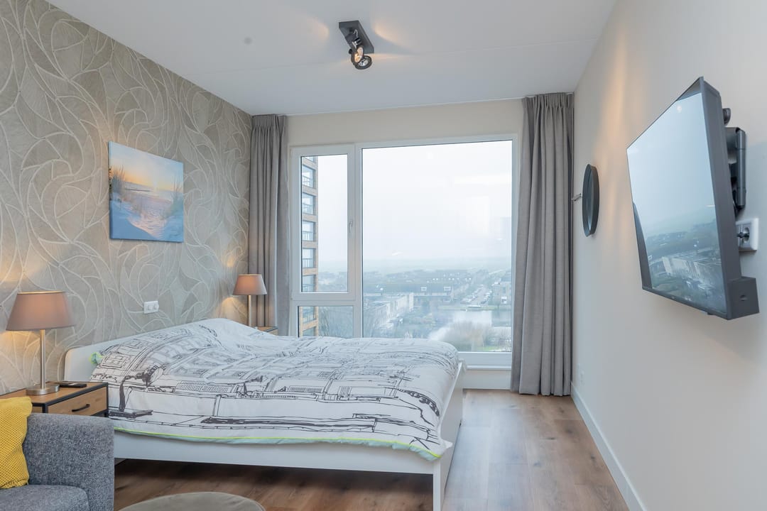 Foto 28 van Mahoniehout 434