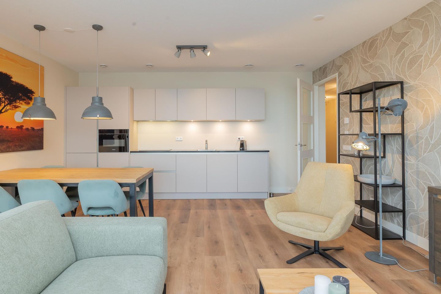 Foto 19 van Mahoniehout 434