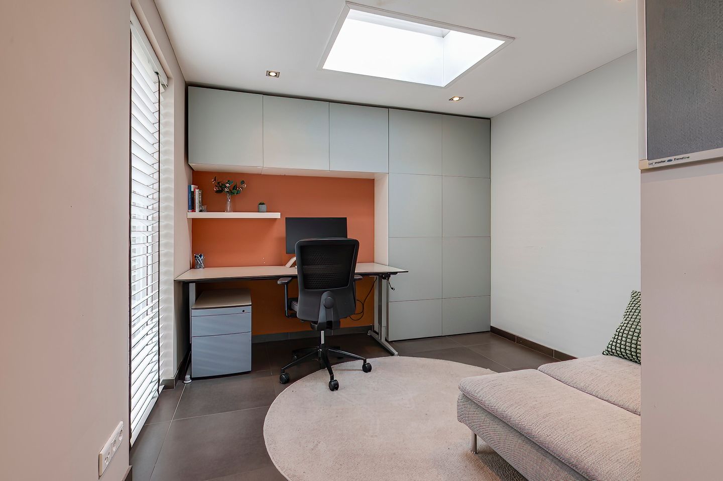 Photo 19 of Suze Groenewegstraat 13