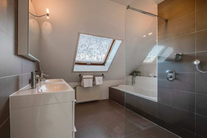 Foto 39 van Suze Groenewegstraat 13