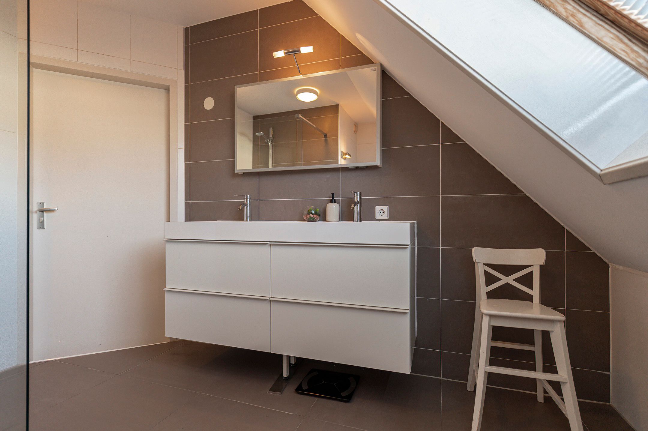 Photo 42 of Suze Groenewegstraat 13