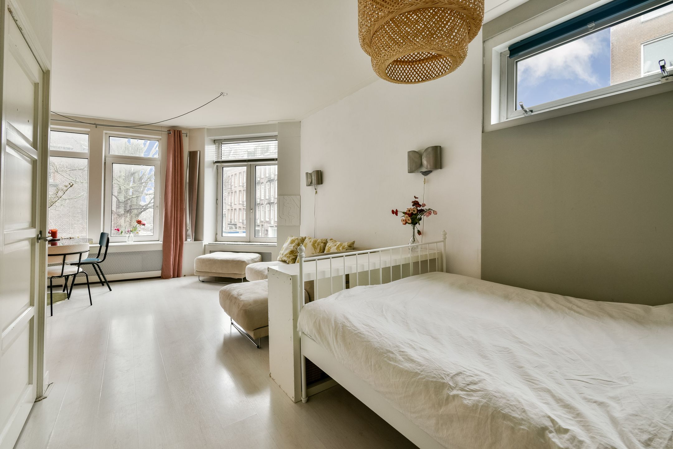 Foto 15 van Tweede Van der Helststraat 14-1