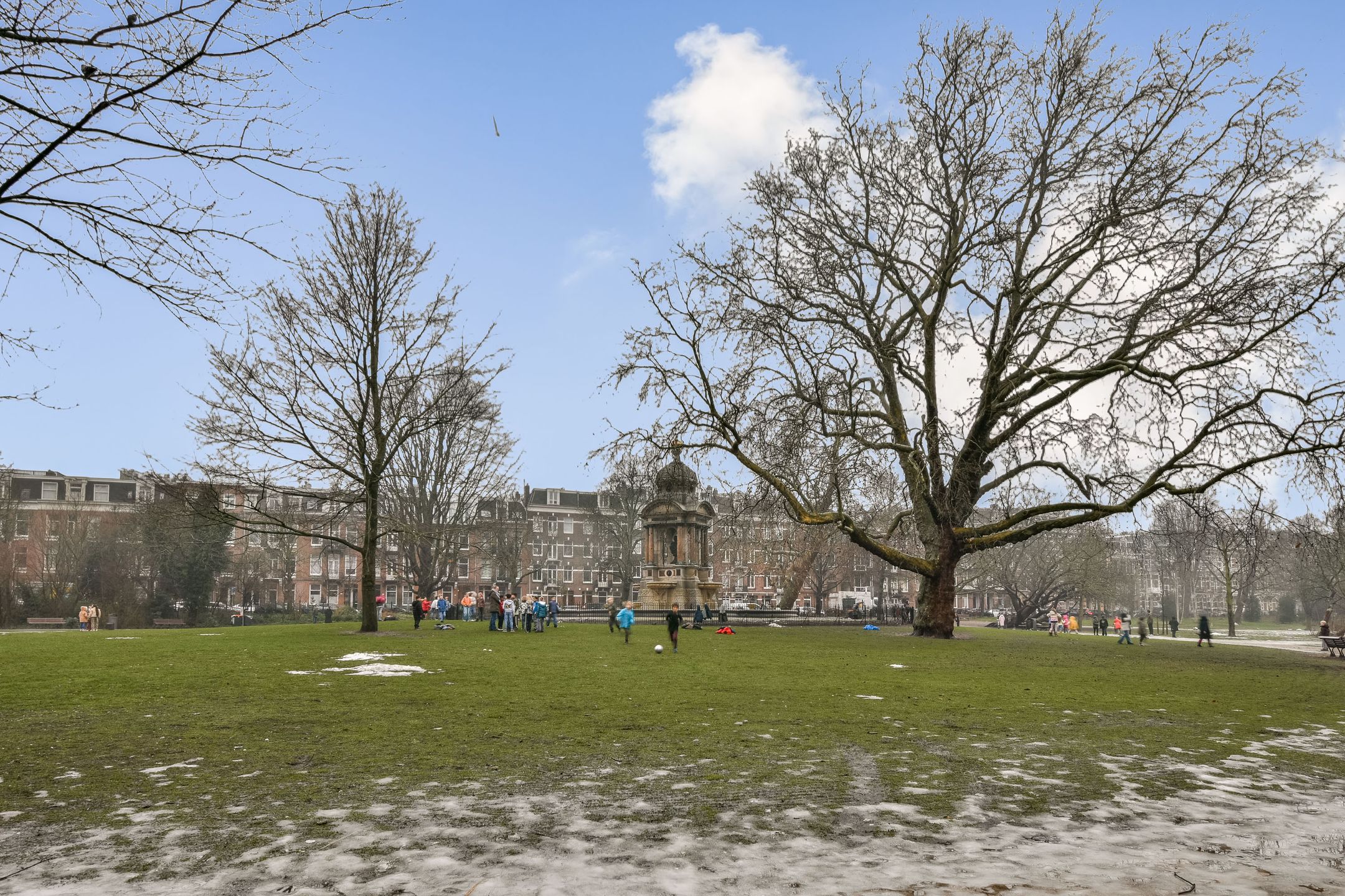 Foto 18 van Tweede Van der Helststraat 14-1