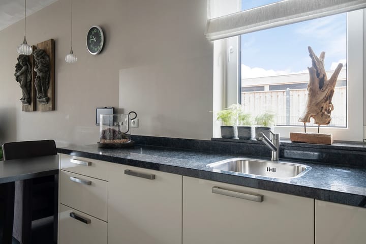 Foto 15 van Schrijnwerkerstraat 16