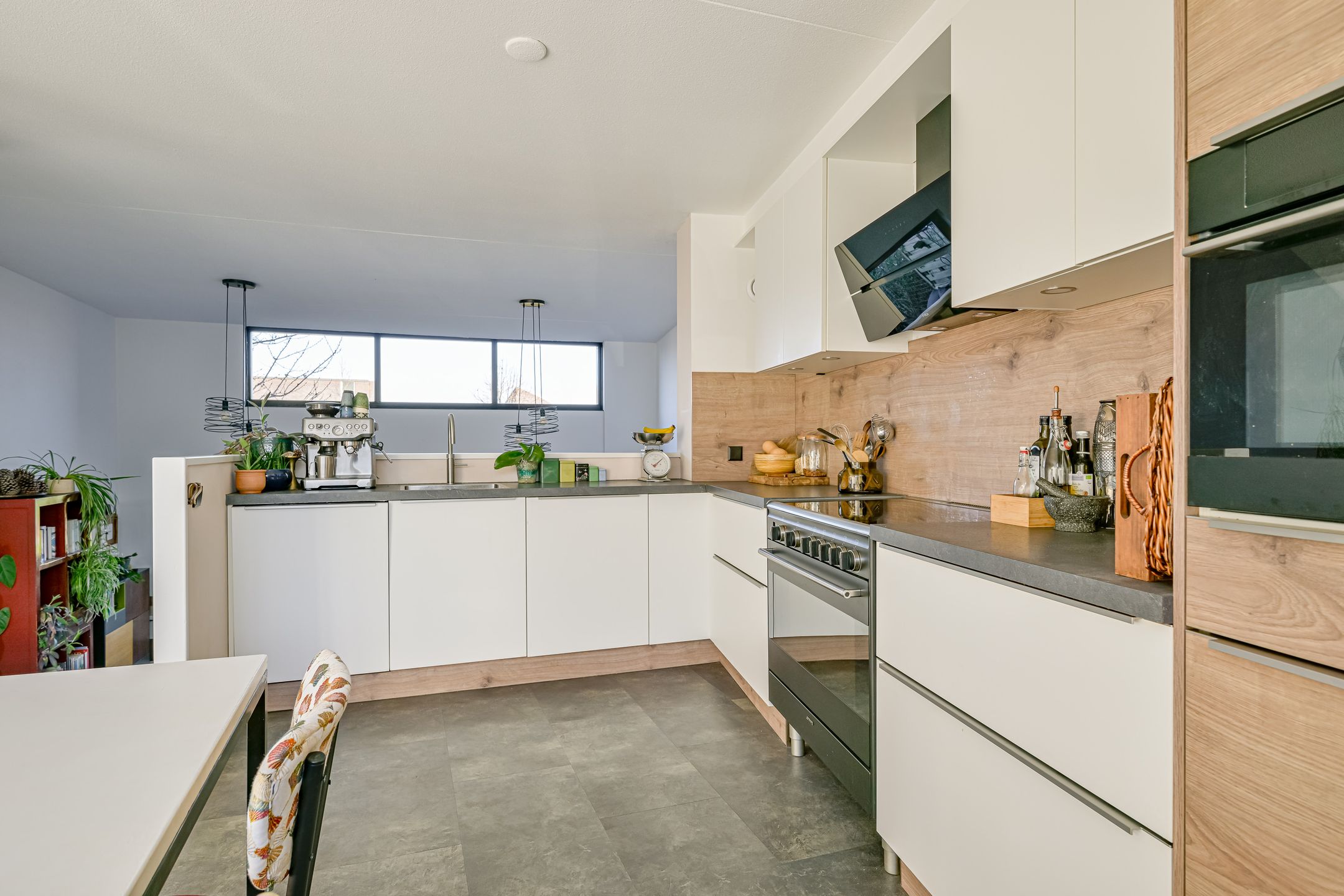 Photo 18 of Liesbeth Tilanusland 4