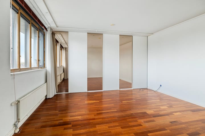 Foto 42 van Justpier 112