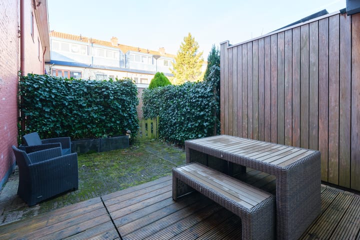 Foto 16 van Azaleastraat 2