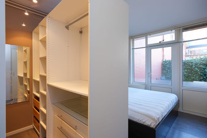 Foto 12 van Azaleastraat 2