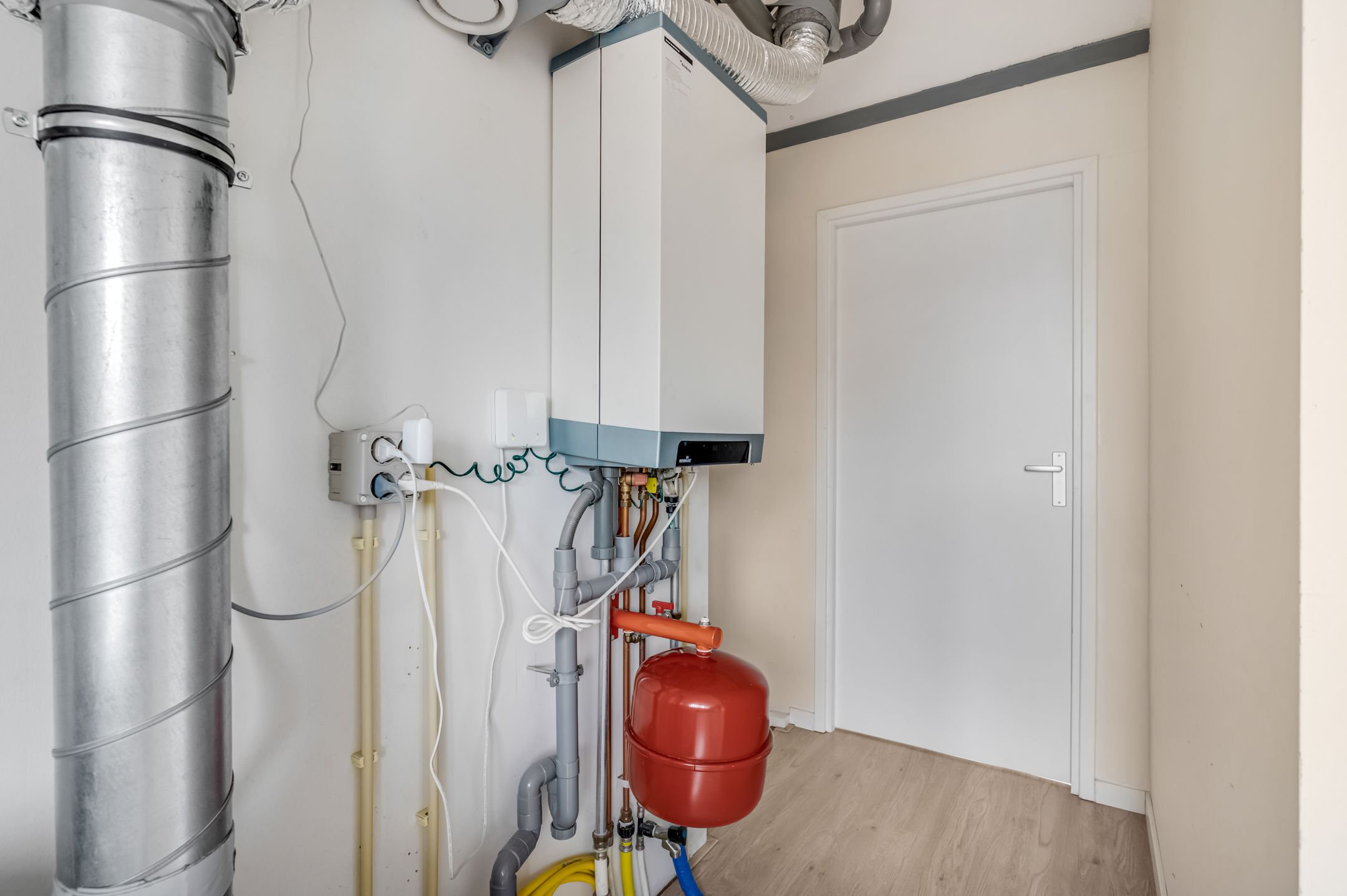 Foto 33 van Brederostraat 73