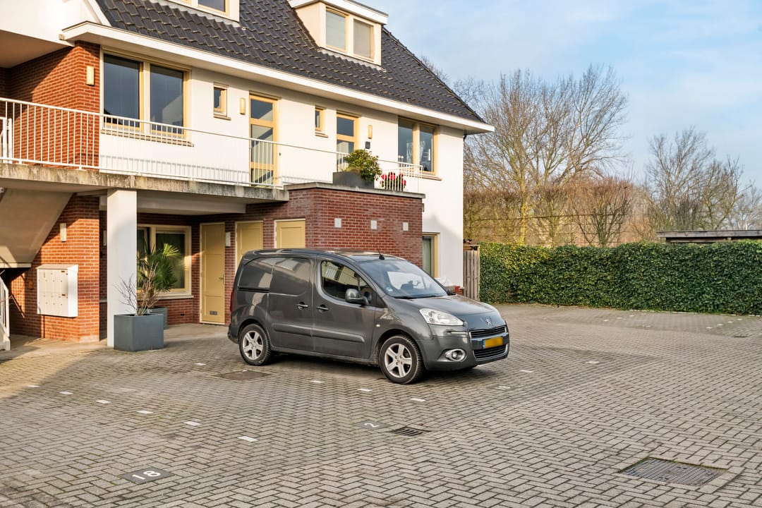 Foto 7 van Prinses Beatrixstraat 64-19