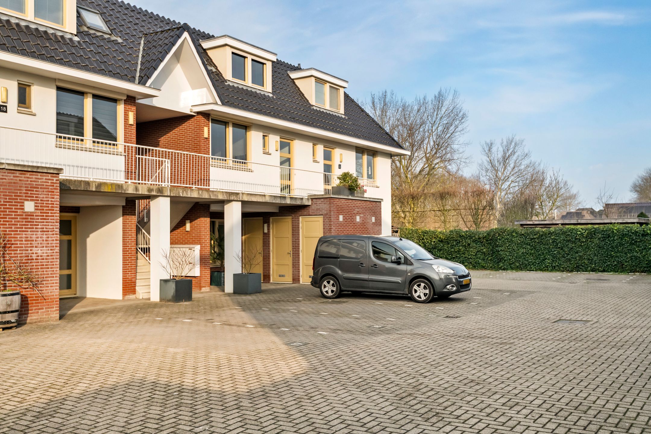 Foto 9 van Prinses Beatrixstraat 64-19