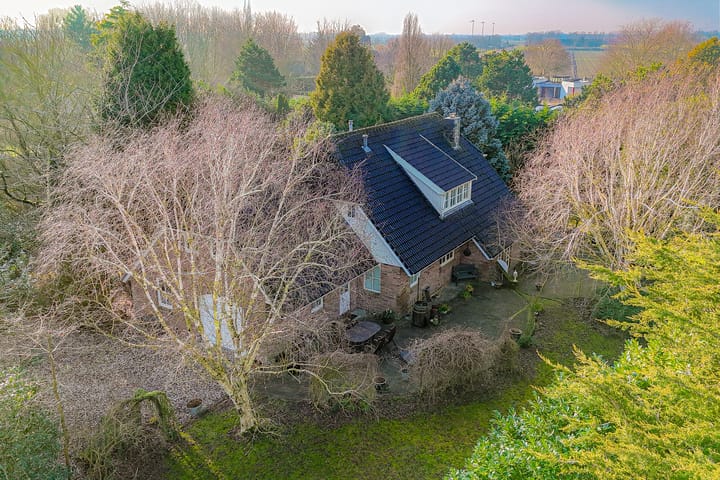 Photo 10 of Oranje Nassaulaan 5