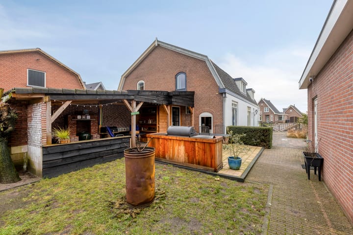 Foto 33 van Stationsweg Oost 191