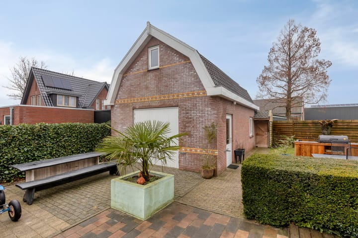 Foto 42 van Stationsweg Oost 191