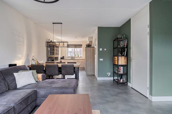 Foto 8 van Ennikstraat 1