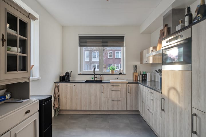 Foto 11 van Ennikstraat 1