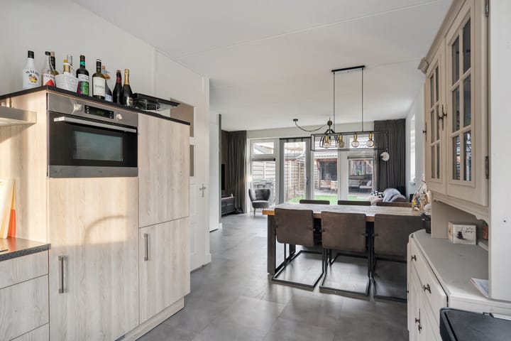 Foto 13 van Ennikstraat 1