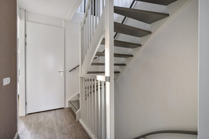 Foto 24 van Ennikstraat 1