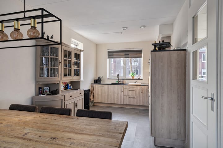 Foto 10 van Ennikstraat 1