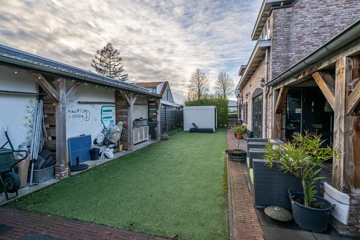 Photo 58 of Onwaardsedijk 12