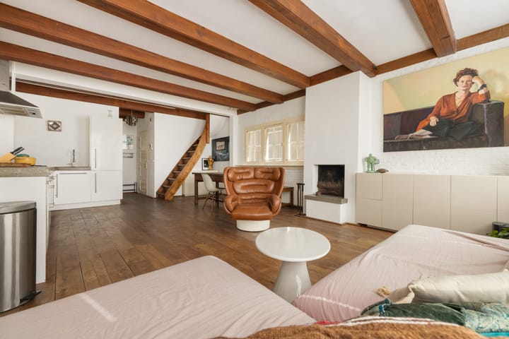 Photo 5 of Bloemstraat 27-2A