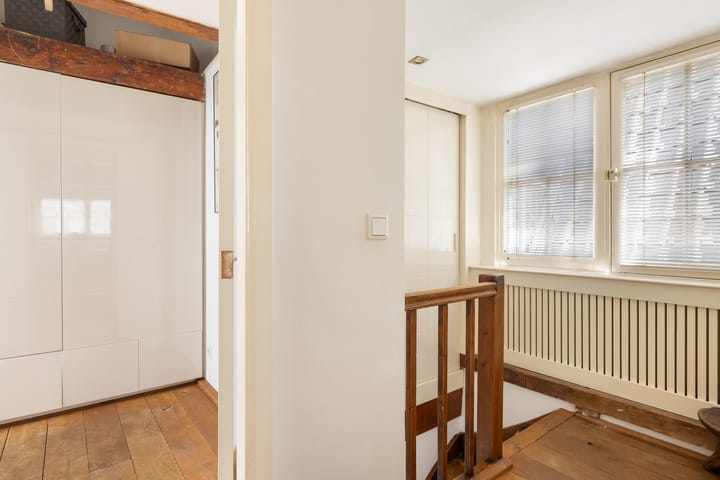 Foto 19 van Bloemstraat 27-2A