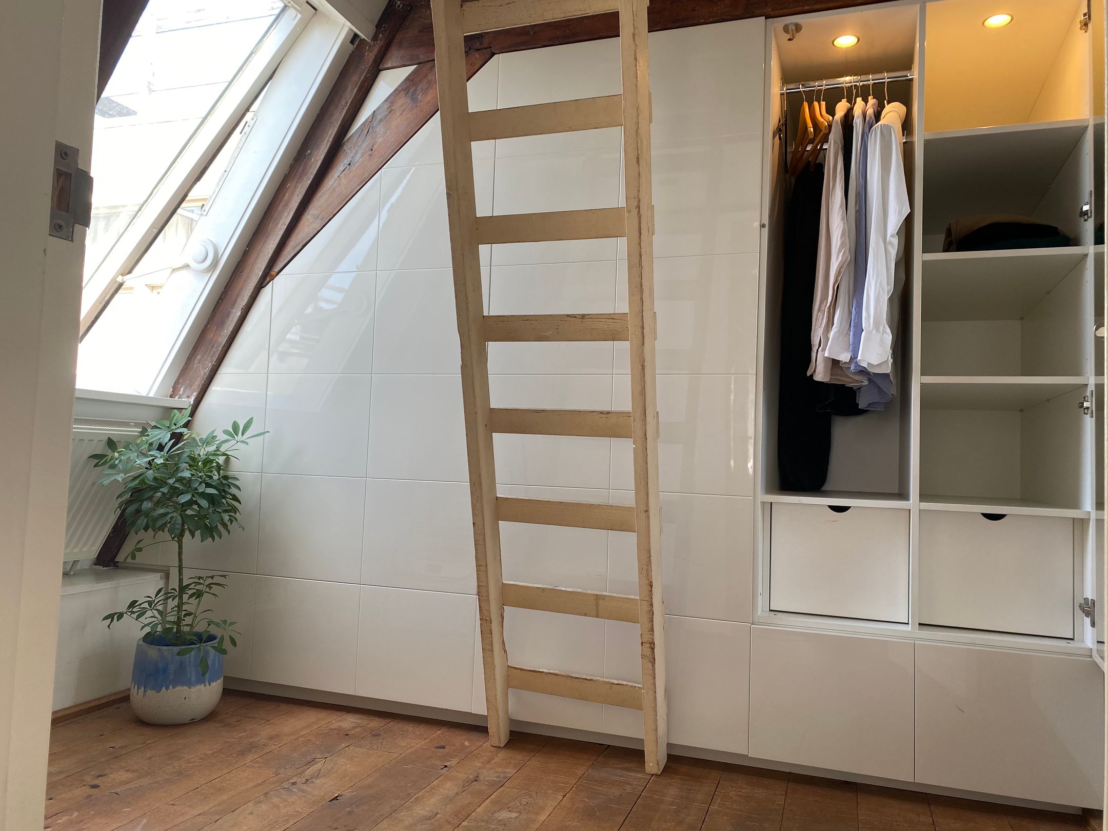 Foto 21 van Bloemstraat 27-2A