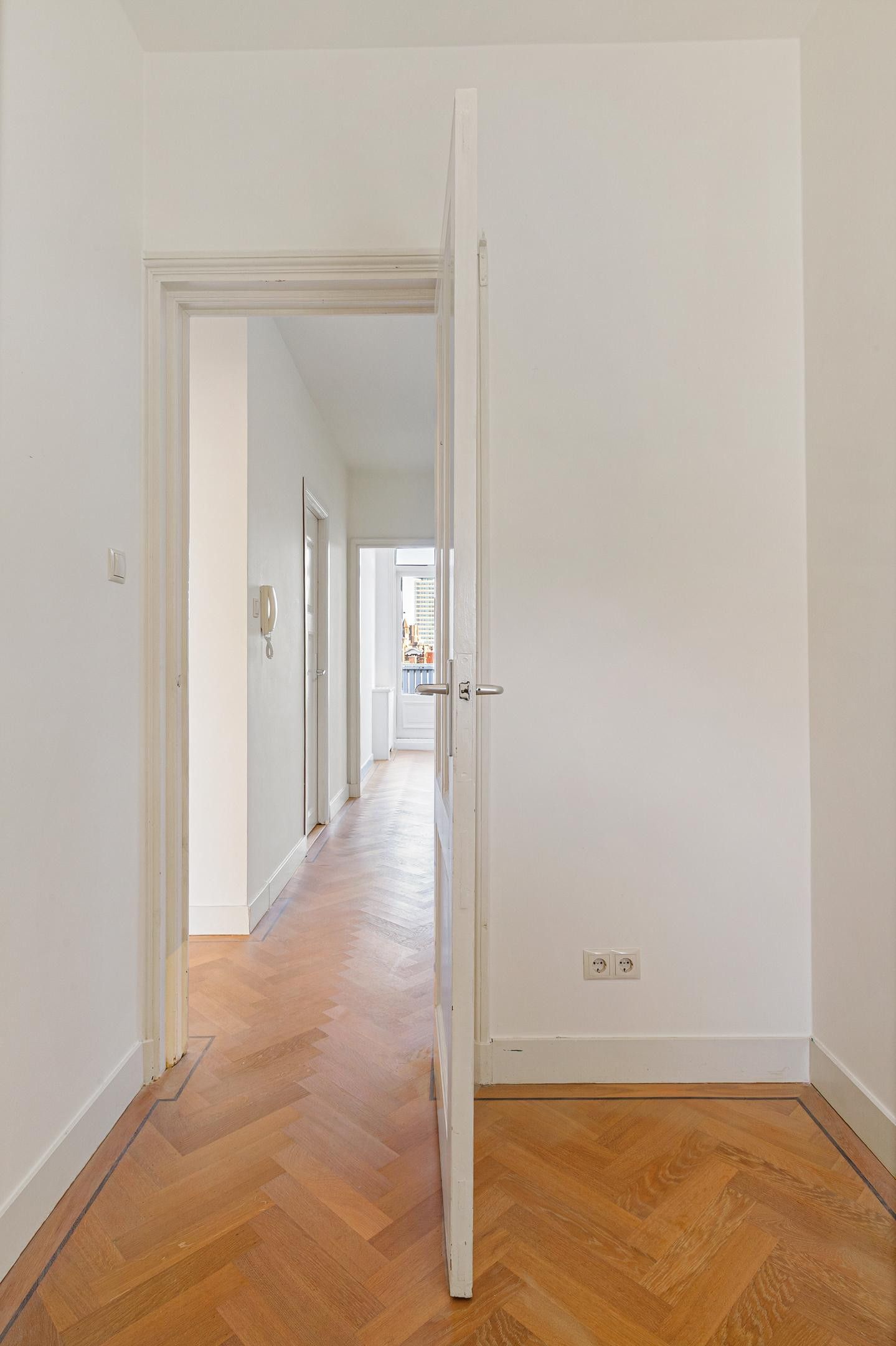 Foto 35 van Aert van der Goesstraat 28-A