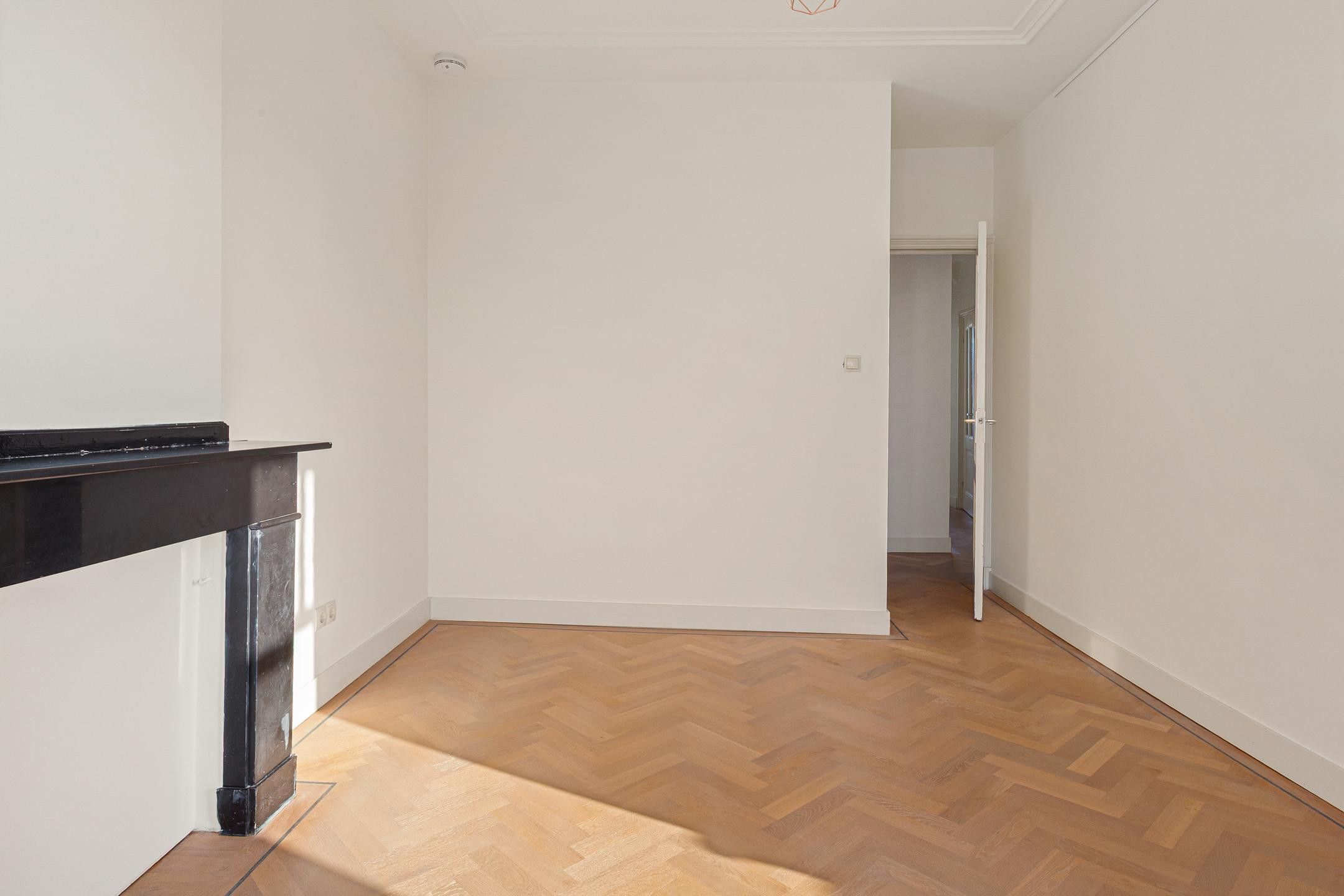 Foto 57 van Aert van der Goesstraat 28-A