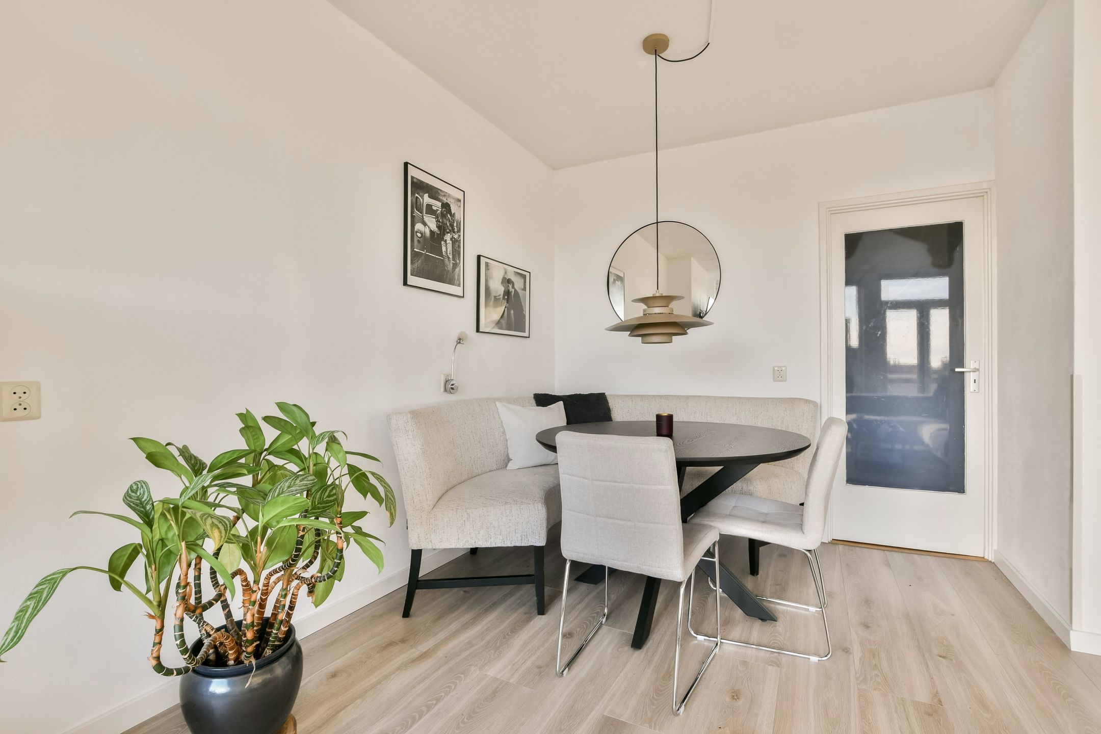 Foto 6 van Leeuwerikenstraat 12-F3