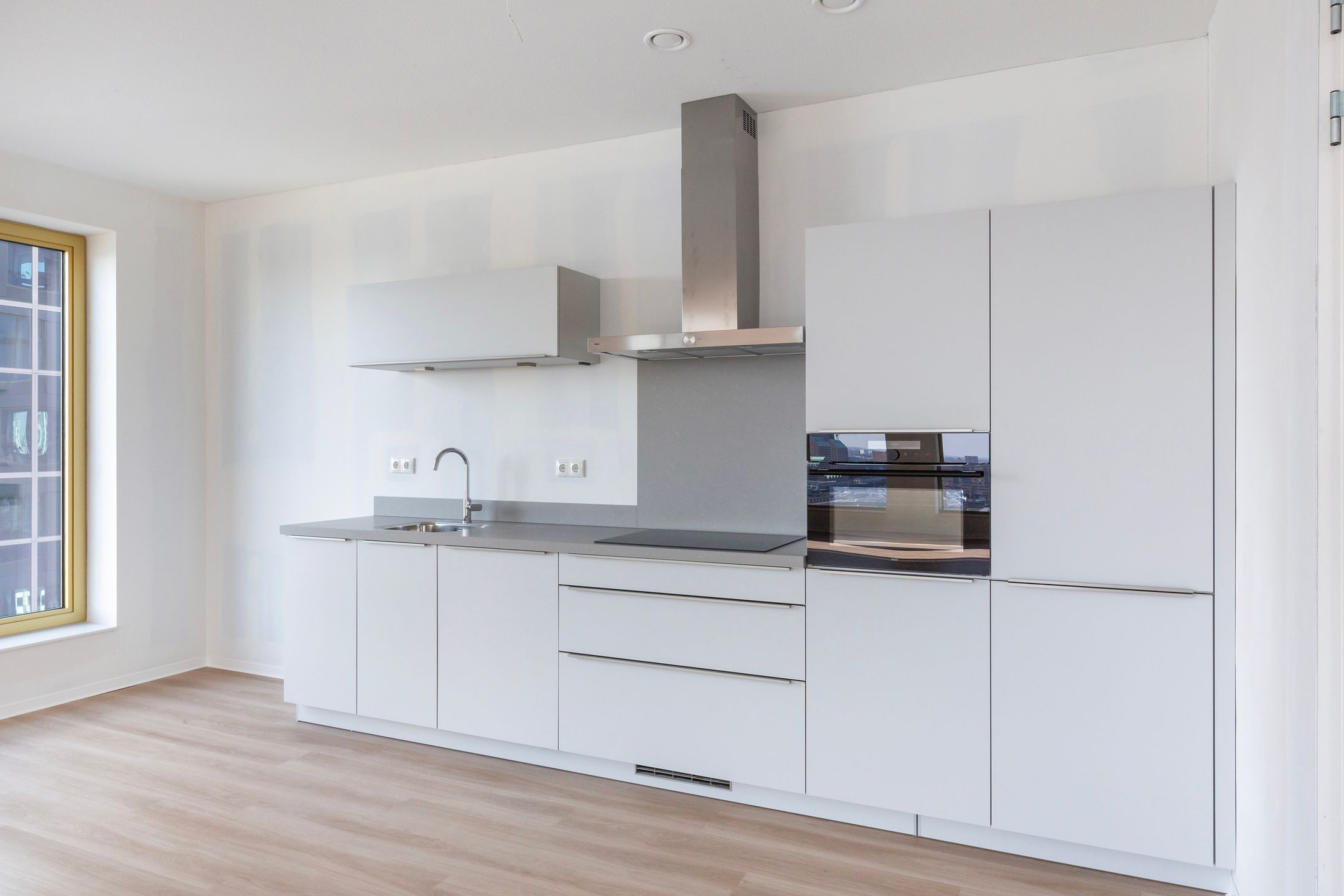 Photo 3 of Hertekade 276