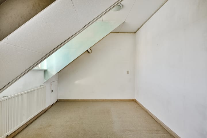 Photo 28 of Asterstraat 33