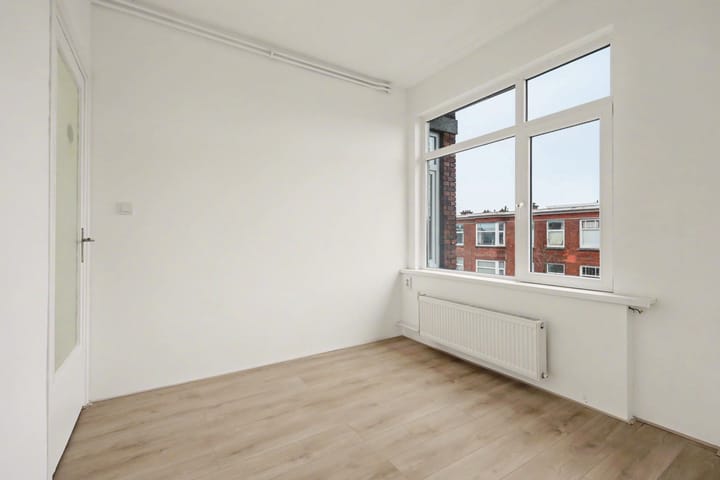 Foto 19 van Velpsestraat 81