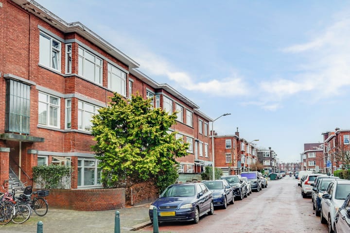 Photo 3 of Velpsestraat 81