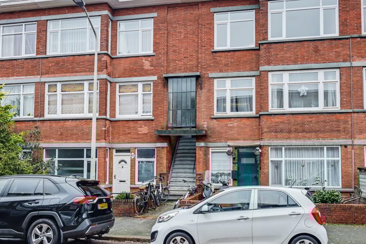 Photo 4 of Velpsestraat 81