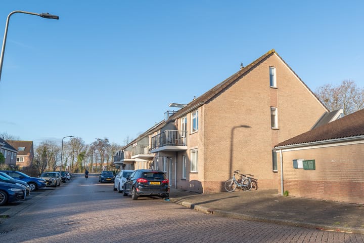 Photo 44 of Akker 96