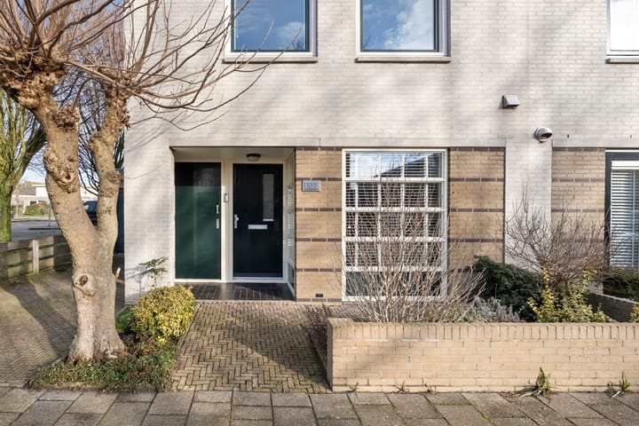 Photo 3 of Vromaadweg 103