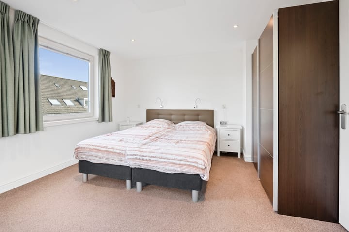 Photo 33 of Vromaadweg 103