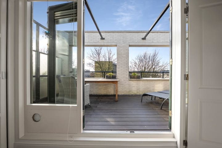 Photo 48 of Vromaadweg 103