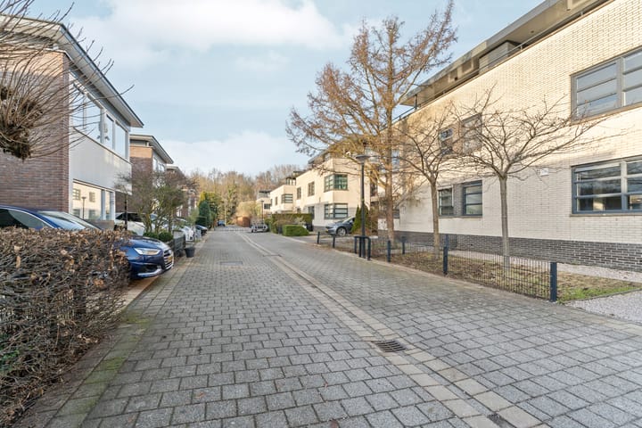 Photo 8 of Hulkstraat 11