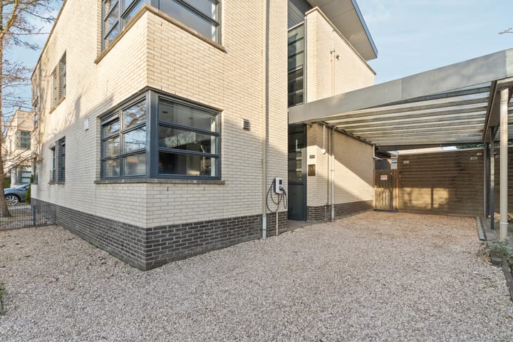 Photo 10 of Hulkstraat 11