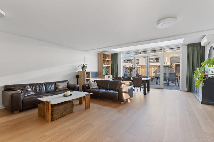 Photo 14 of Hulkstraat 11