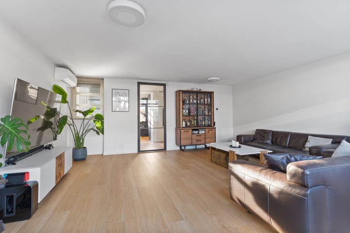 Photo 23 of Hulkstraat 11